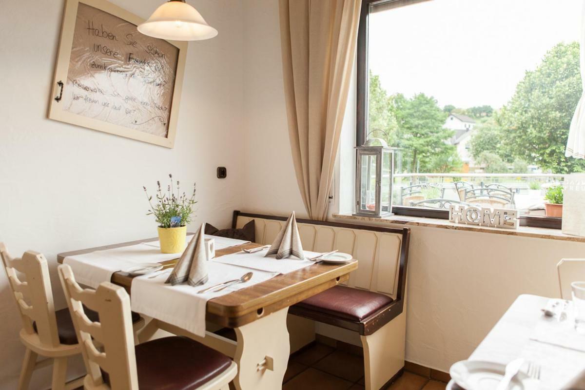 Landgasthaus Zum Kreuzberg Schonbach  Экстерьер фото